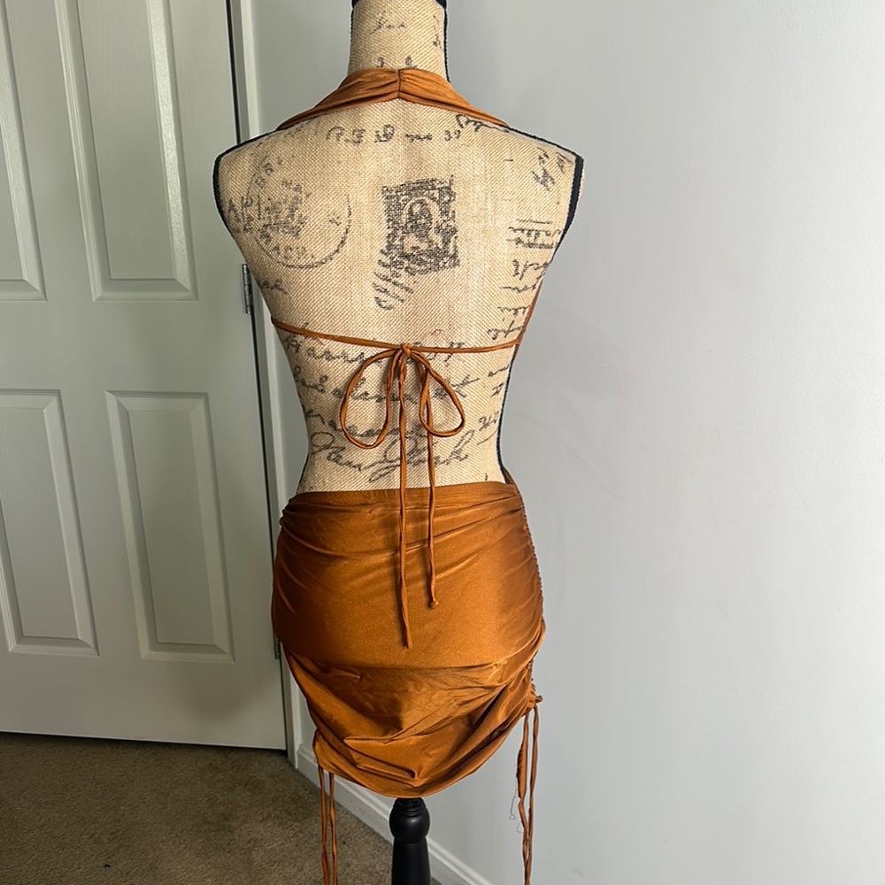 Elegant Halter Neck Ruched Dress - Rust - Picture 3 of 5